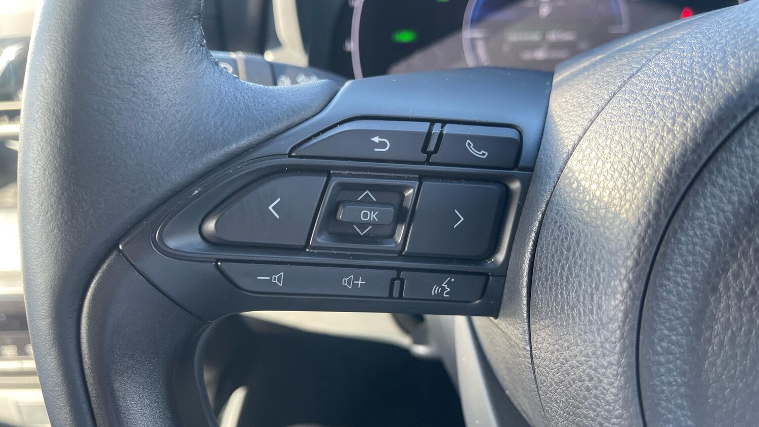 Used Toyota Yaris 2024 for sale - 77939570: Photo 34