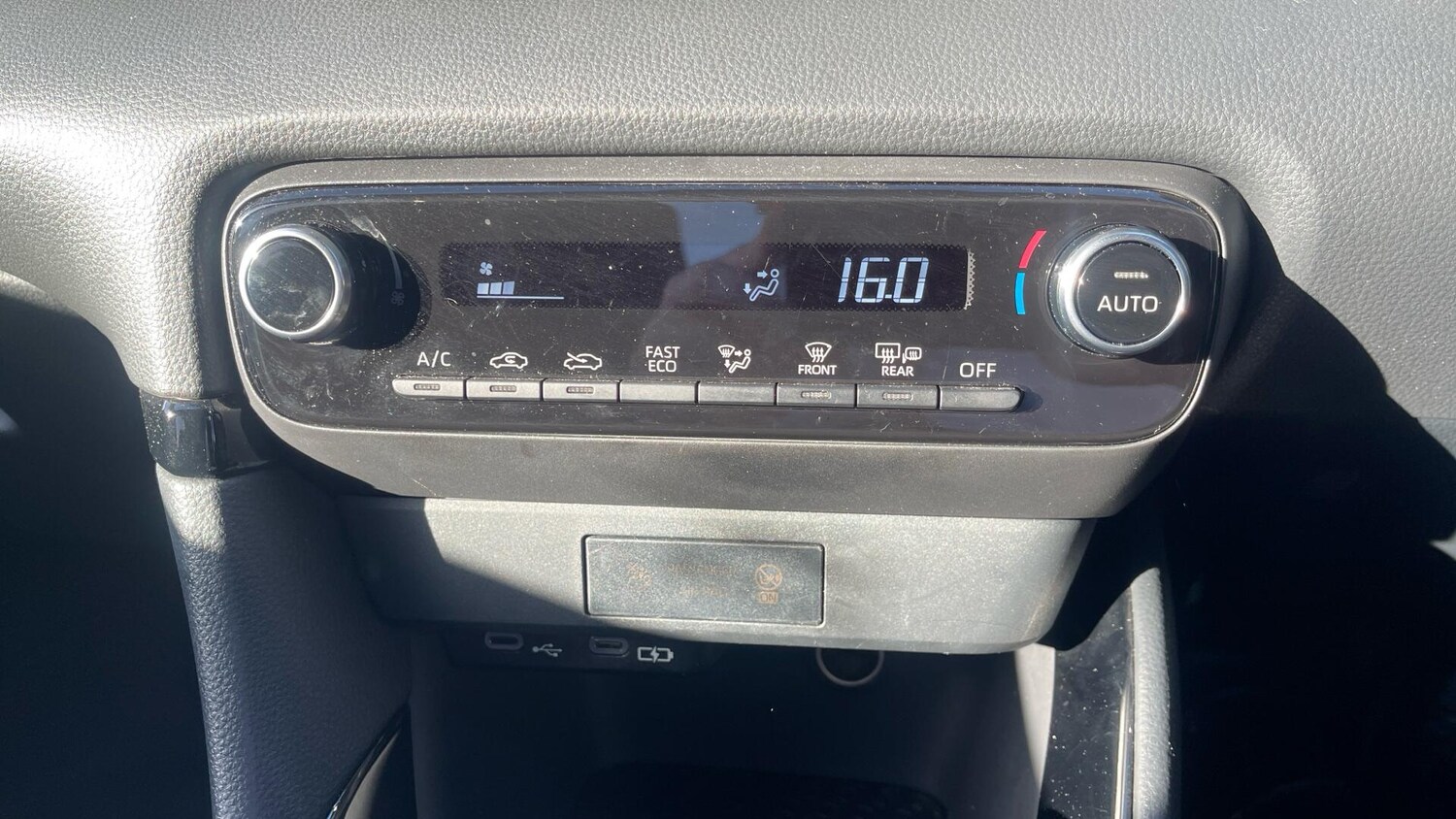 Used Toyota Yaris 2024 for sale - 77939570: Photo 36