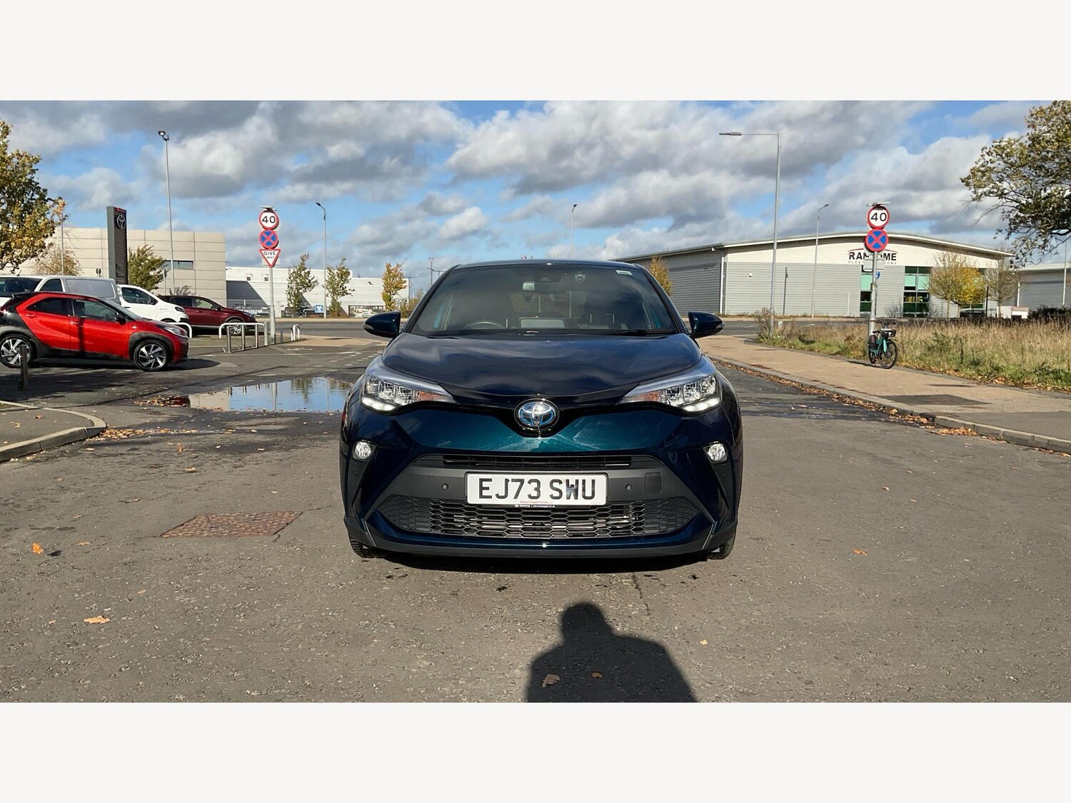 Used Toyota C-HR 2023 for sale - 76260302: Photo 17