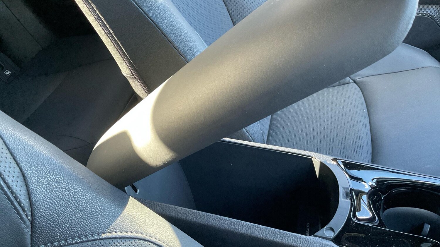 Used Toyota C-HR 2023 for sale - 76260302: Photo 42