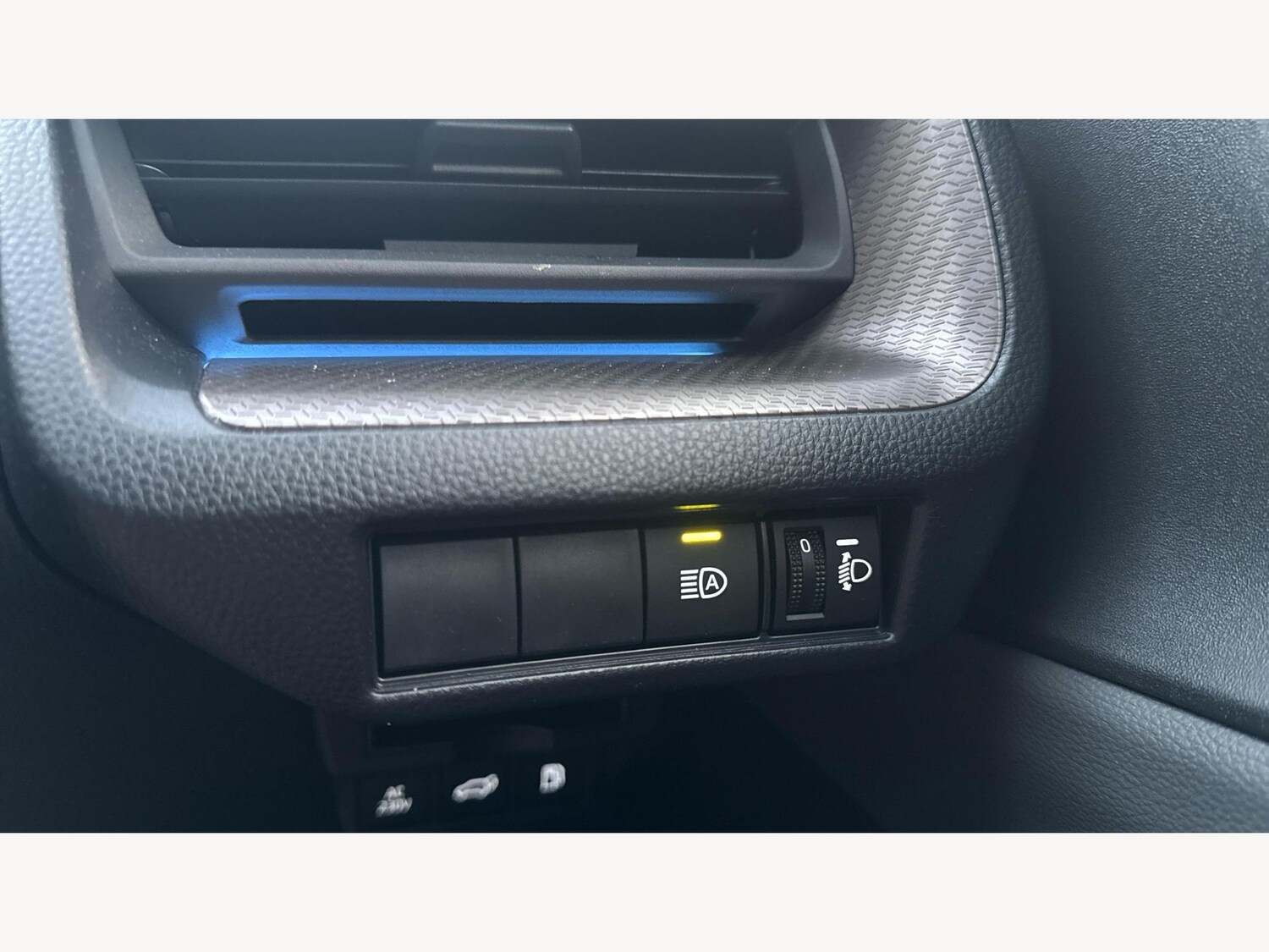 Used Toyota Prius 2025 for sale - 77658803: Photo 30