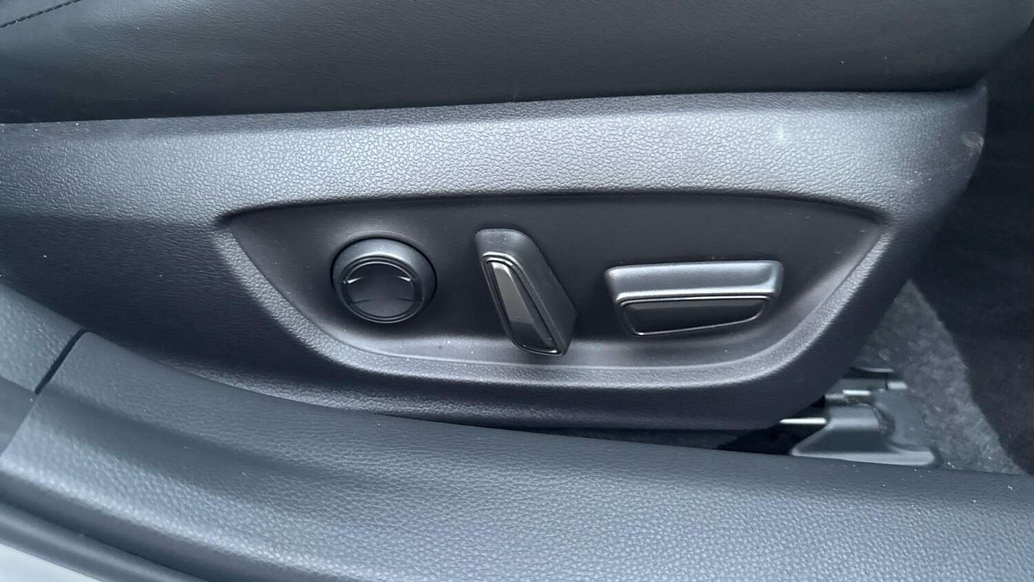 Used Toyota Prius 2025 for sale - 77658803: Photo 35