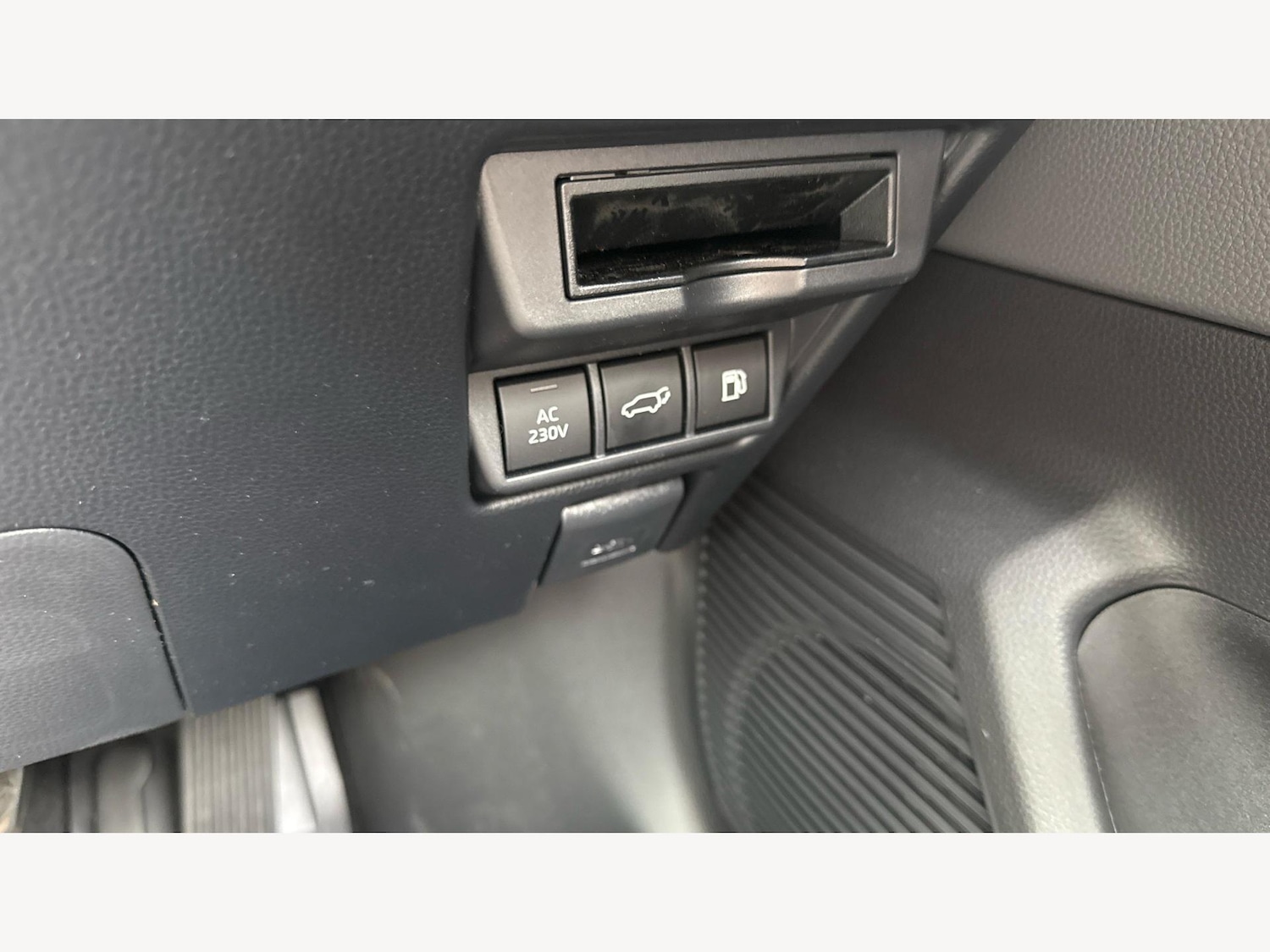 Used Toyota Prius 2025 for sale - 76446584: Photo 32