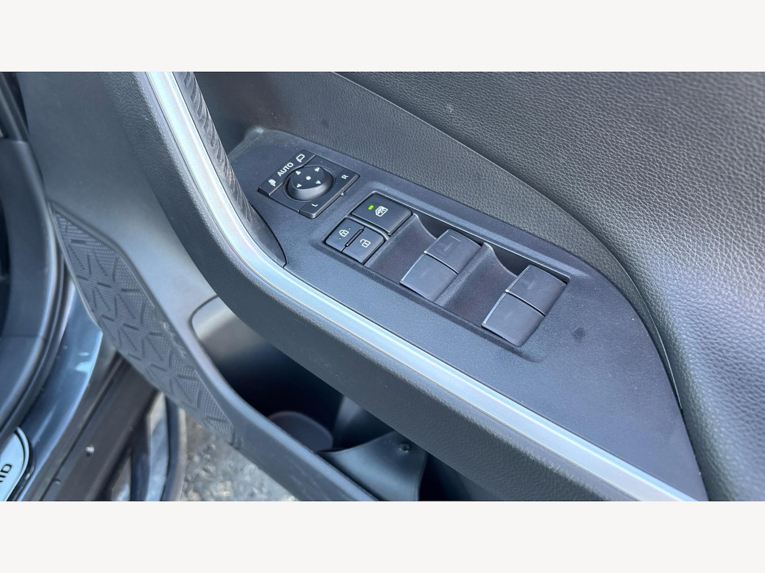 Used Toyota RAV4 2025 for sale - 77098203: Photo 30