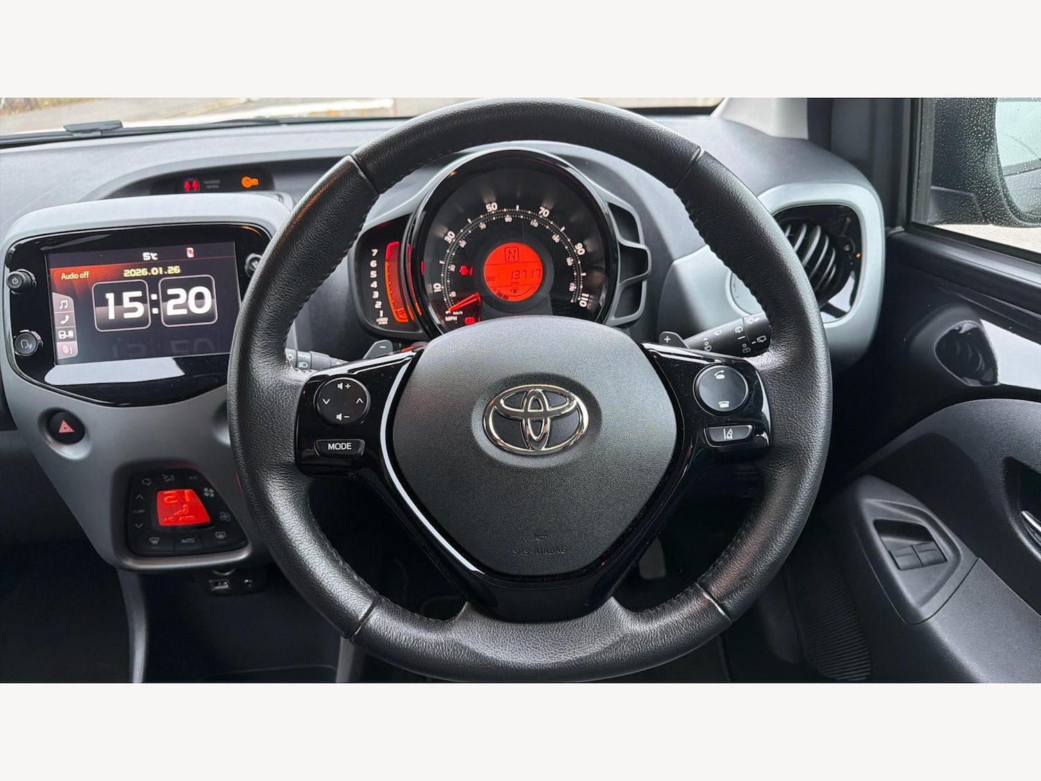 Used Toyota AYGO 2018 for sale - 77343856: Photo 10