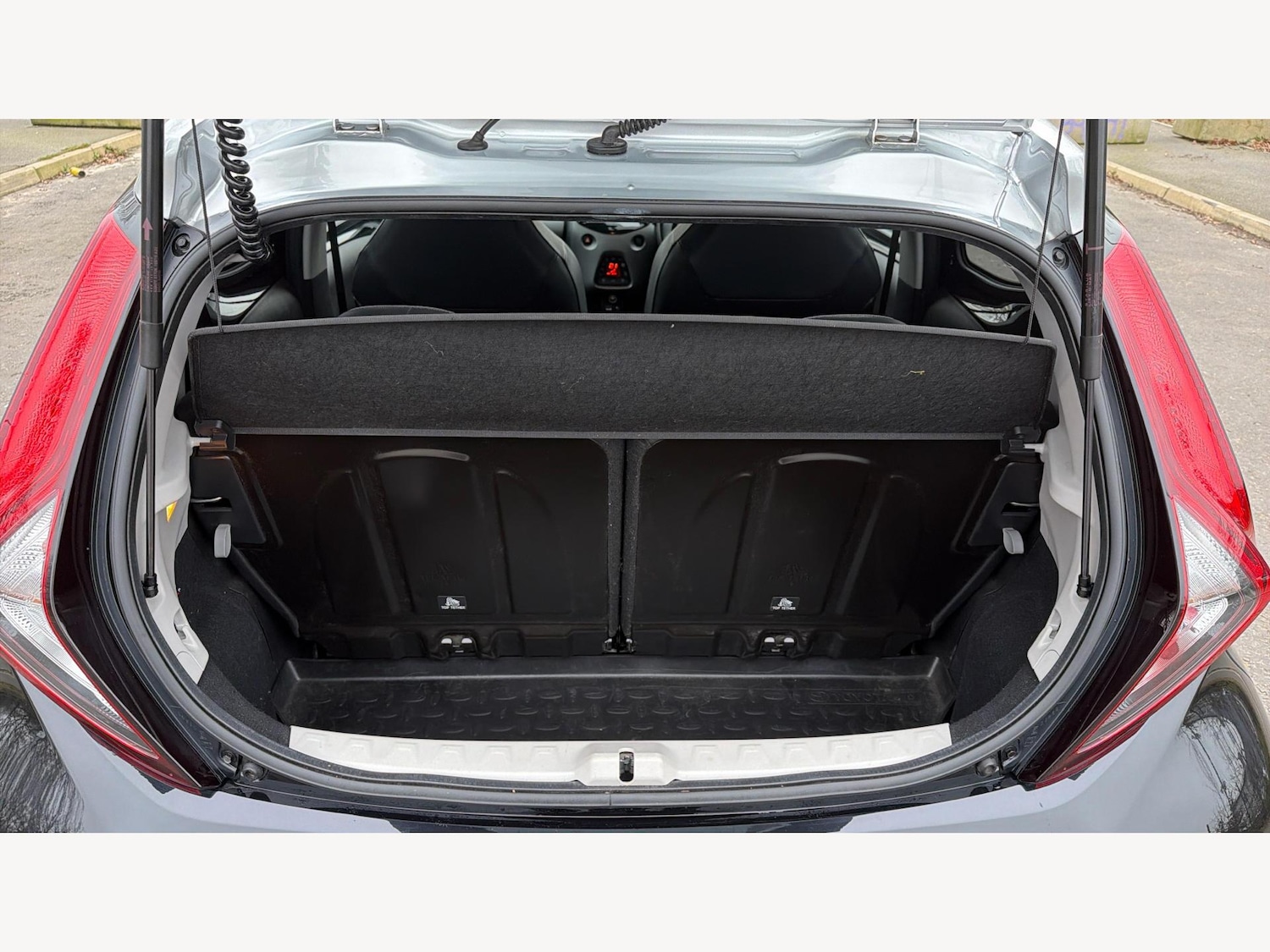 Used Toyota AYGO 2018 for sale - 77343856: Photo 16