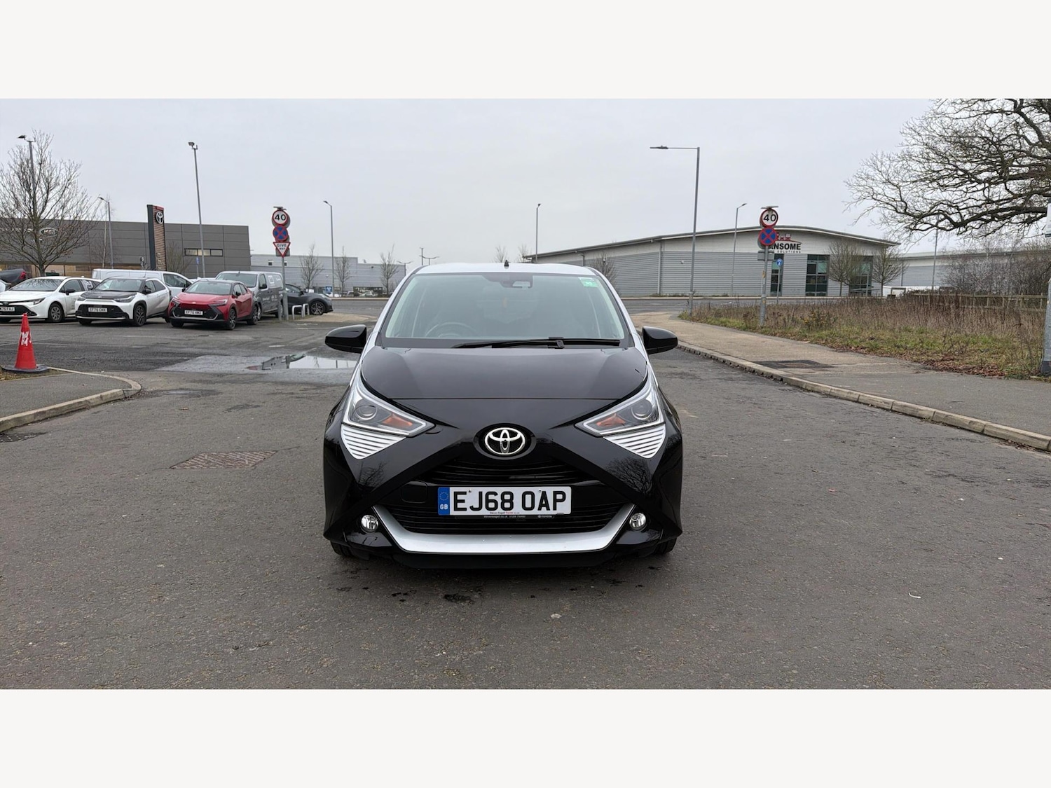 Used Toyota AYGO 2018 for sale - 77343856: Photo 17