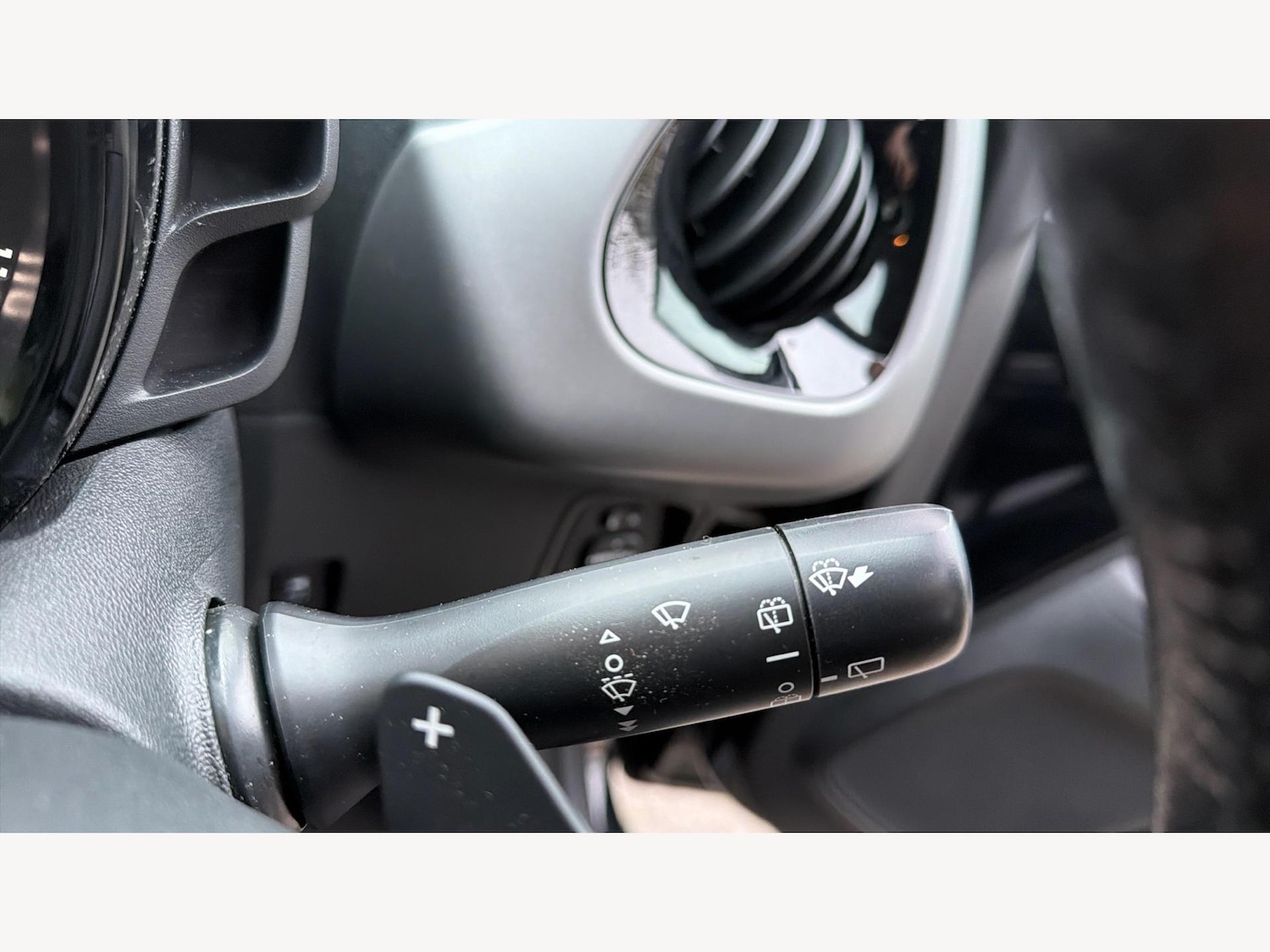 Used Toyota AYGO 2018 for sale - 77343856: Photo 24