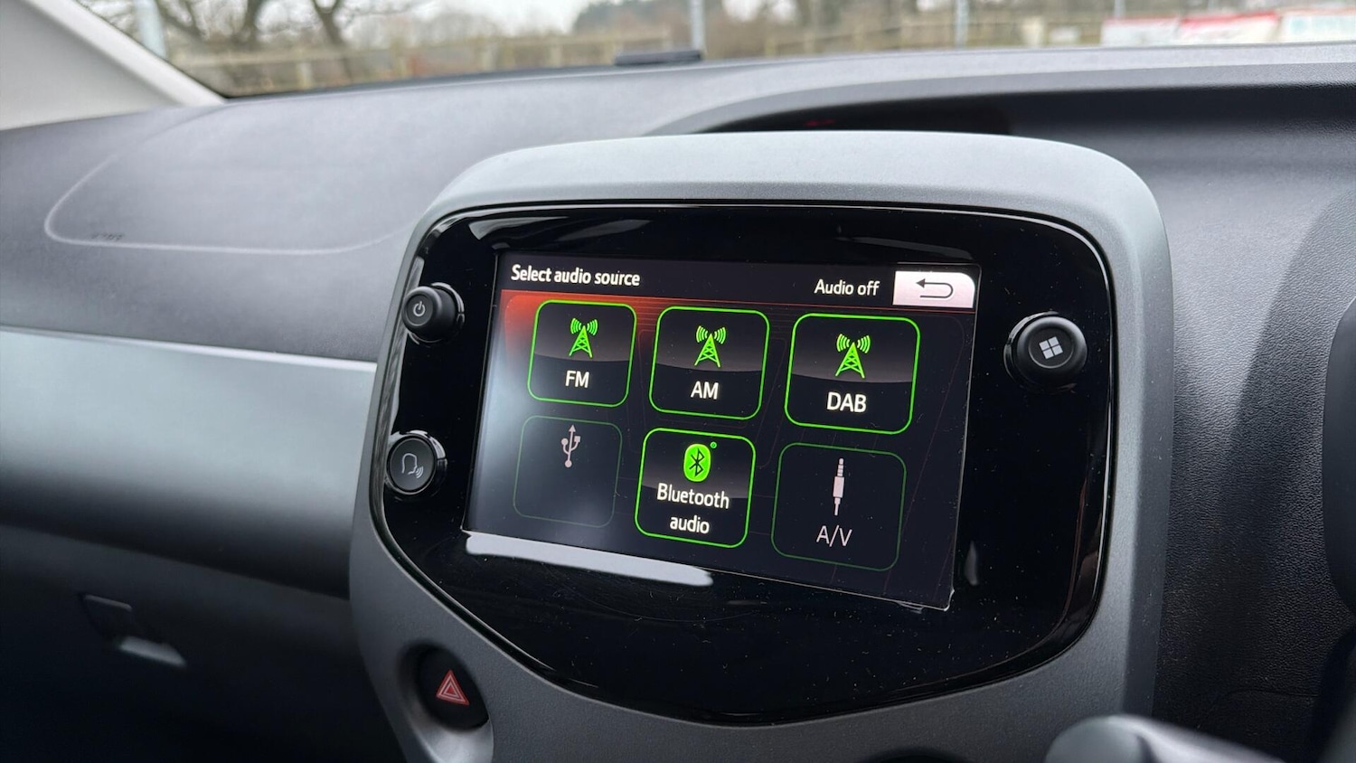 Used Toyota AYGO 2018 for sale - 77343856: Photo 32