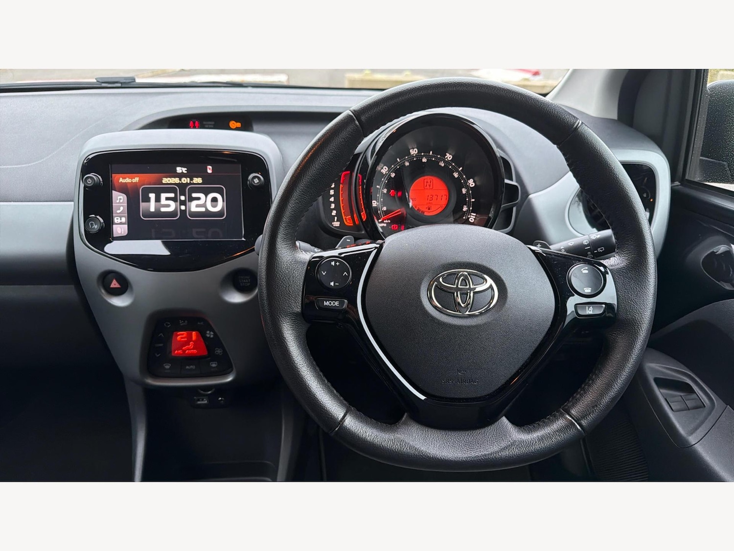 Used Toyota AYGO 2018 for sale - 77343856: Photo 8