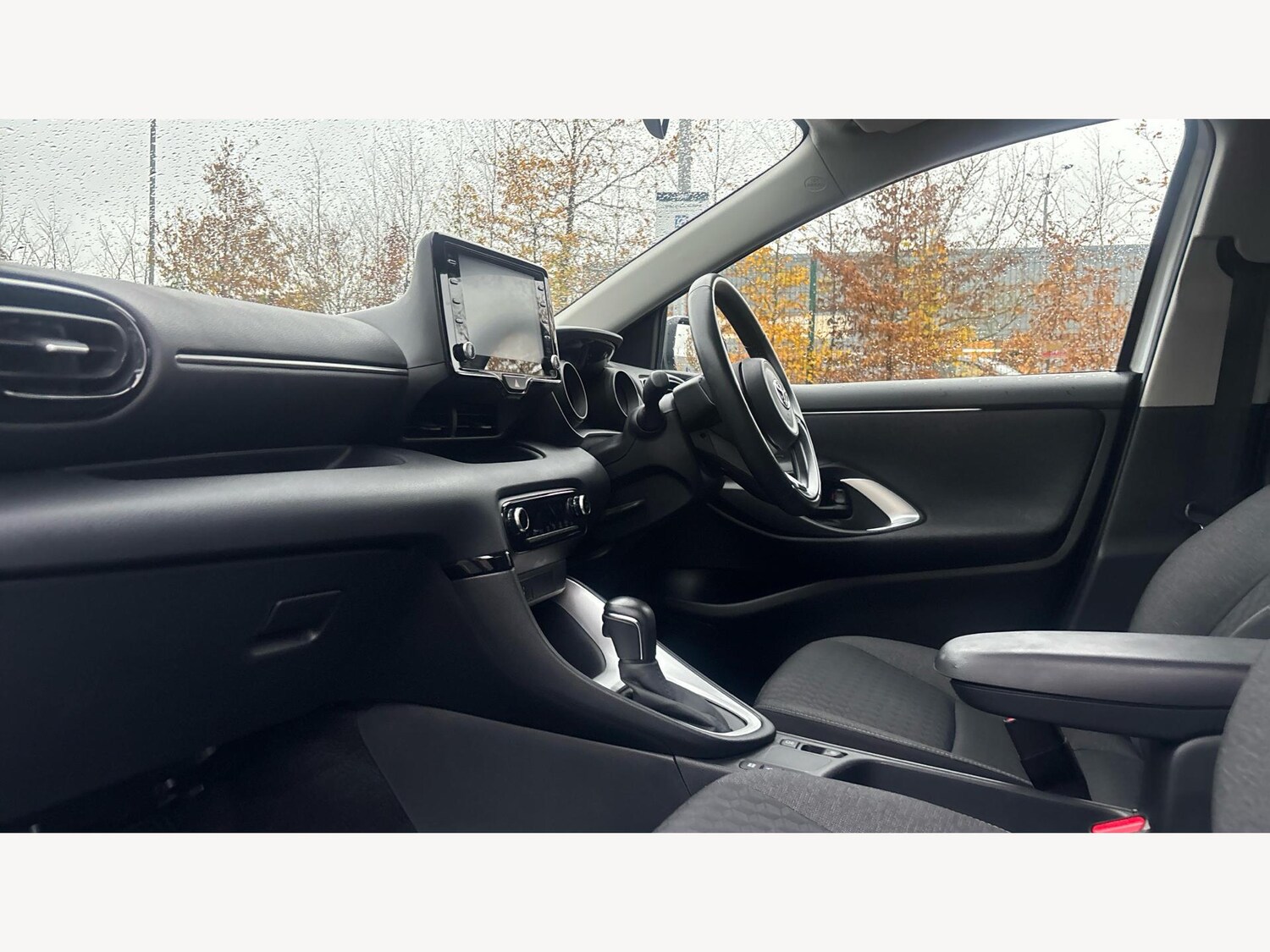 Used Toyota Yaris 2023 for sale - 76549749: Photo 12