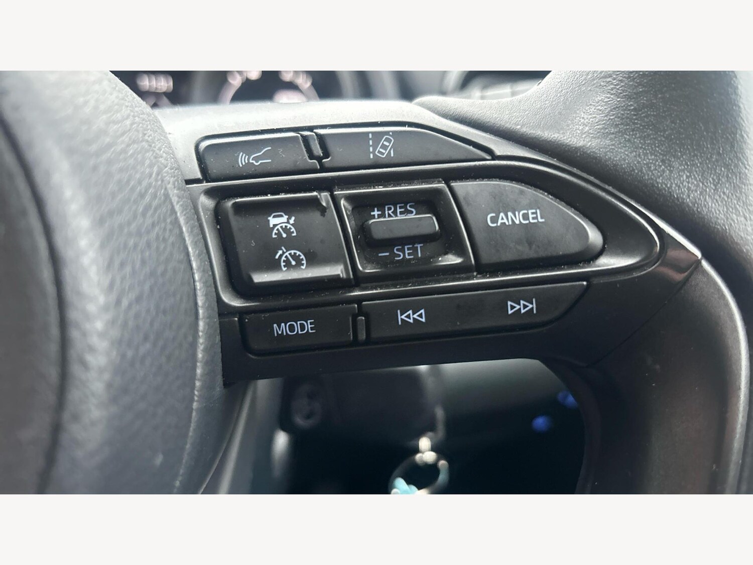 Used Toyota Yaris 2023 for sale - 76549749: Photo 29