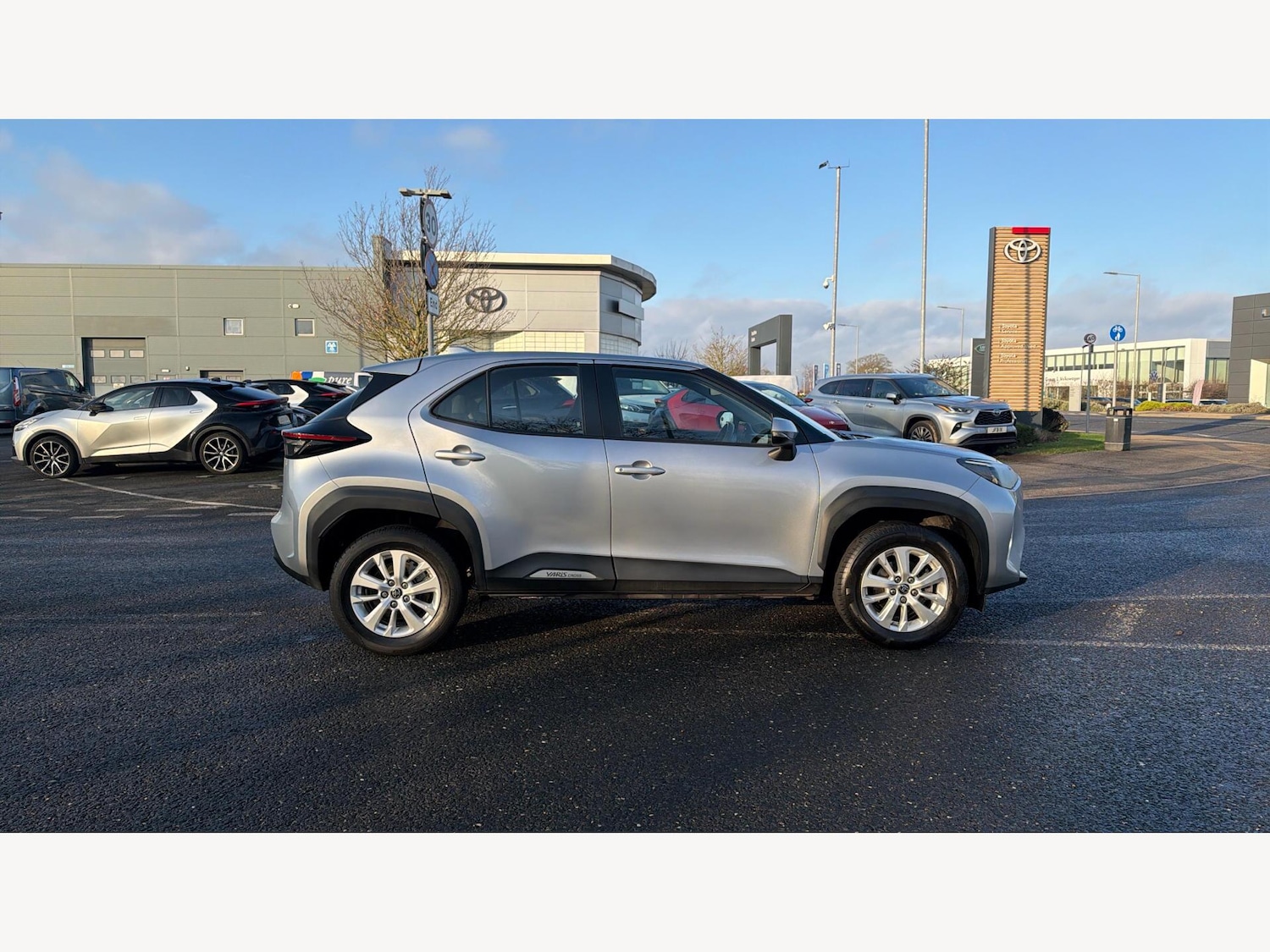 Used Toyota Yaris Cross for sale - 77320469: Photo 18