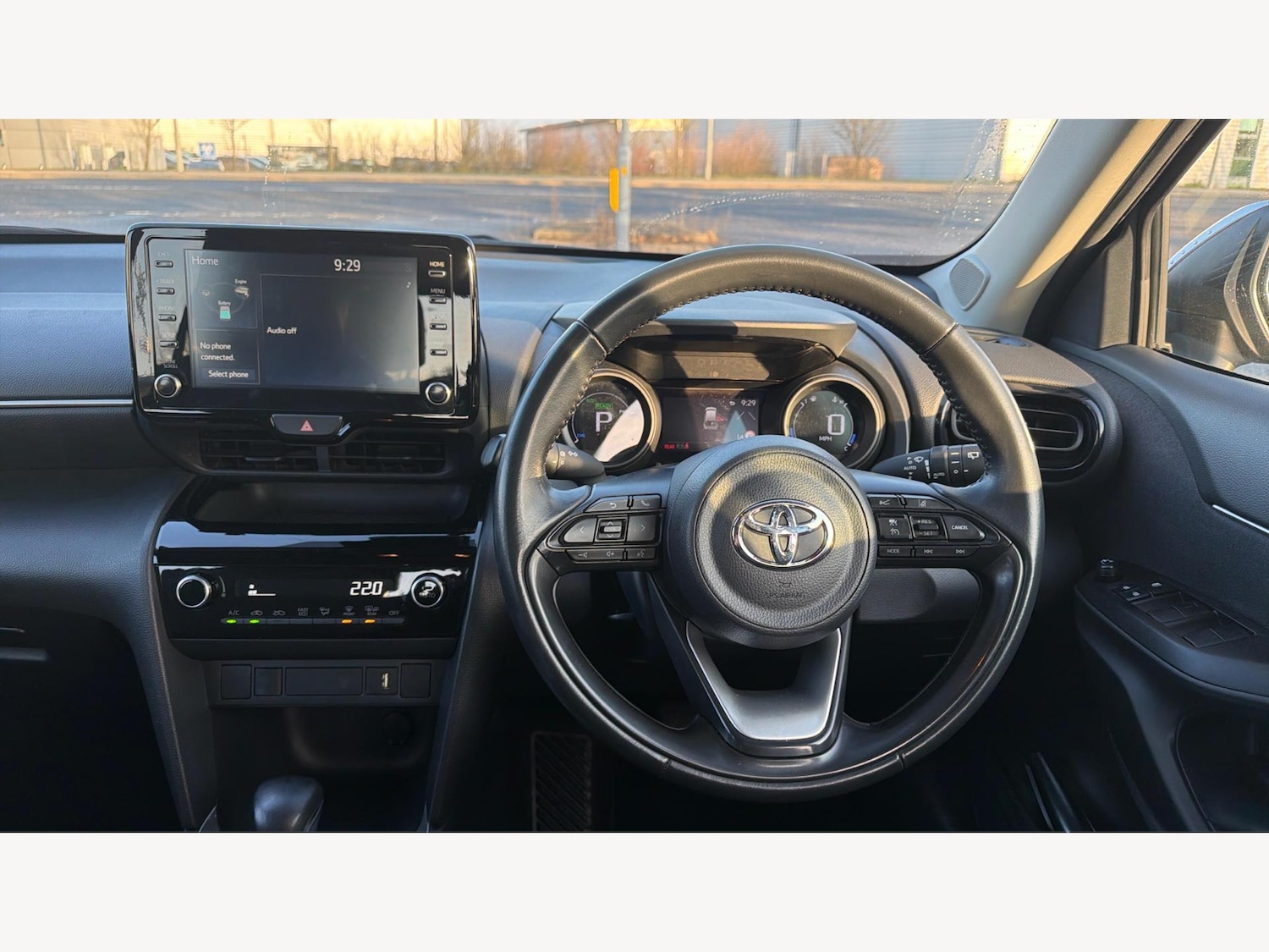 Used Toyota Yaris Cross for sale - 77320469: Photo 8