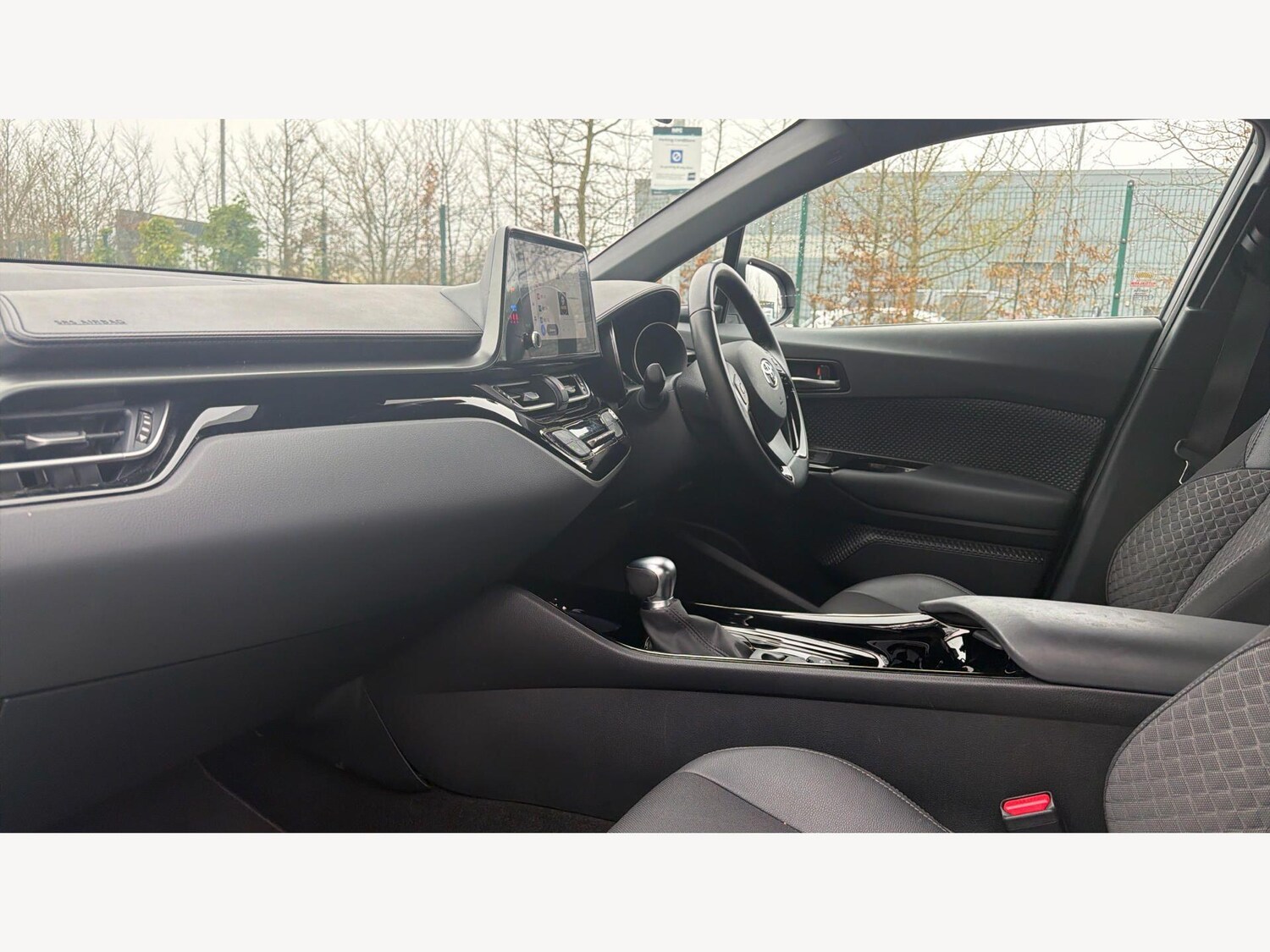 Used Toyota C-HR 2023 for sale - 77925981: Photo 12