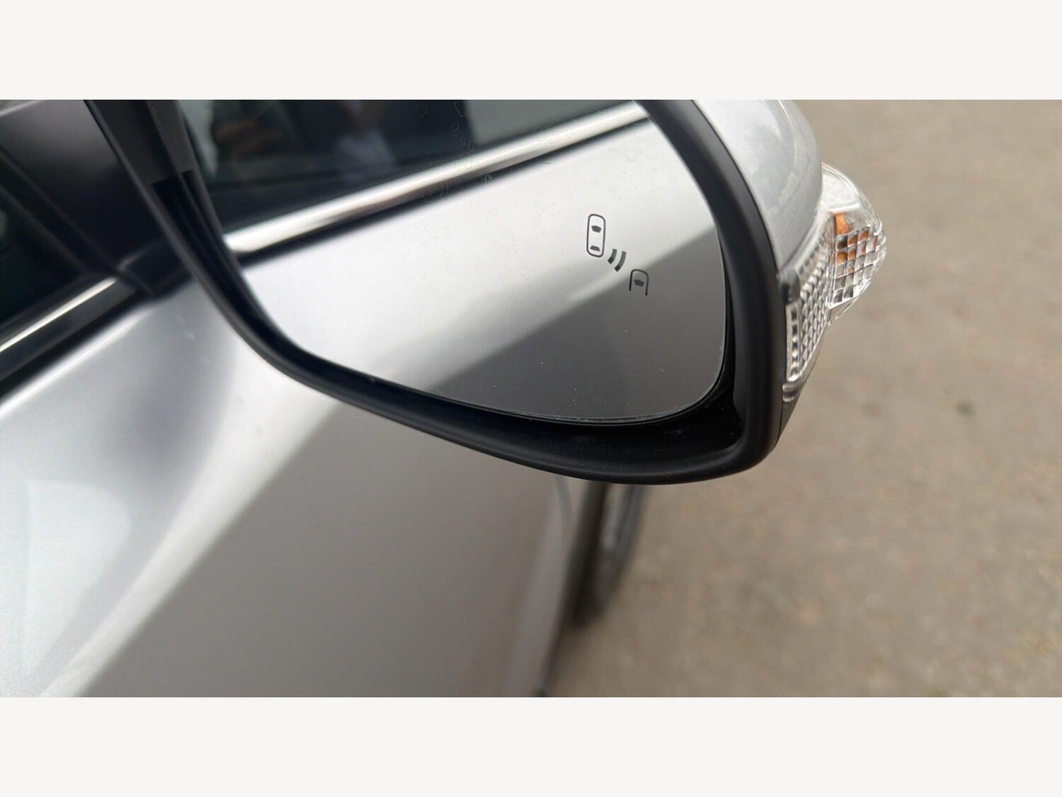 Used Toyota C-HR 2023 for sale - 77925981: Photo 26