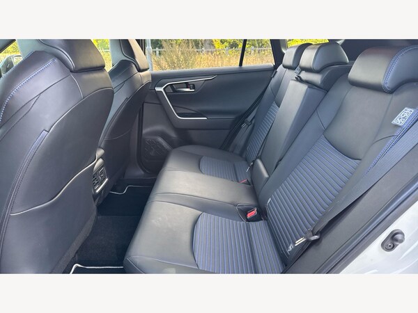 Used Toyota RAV4 2020 for sale - 76084503: Photo 15