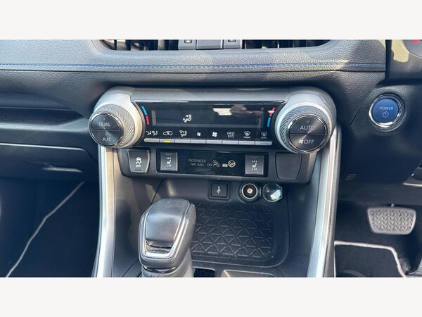 Used Toyota RAV4 2020 for sale - 76084503: Photo 39