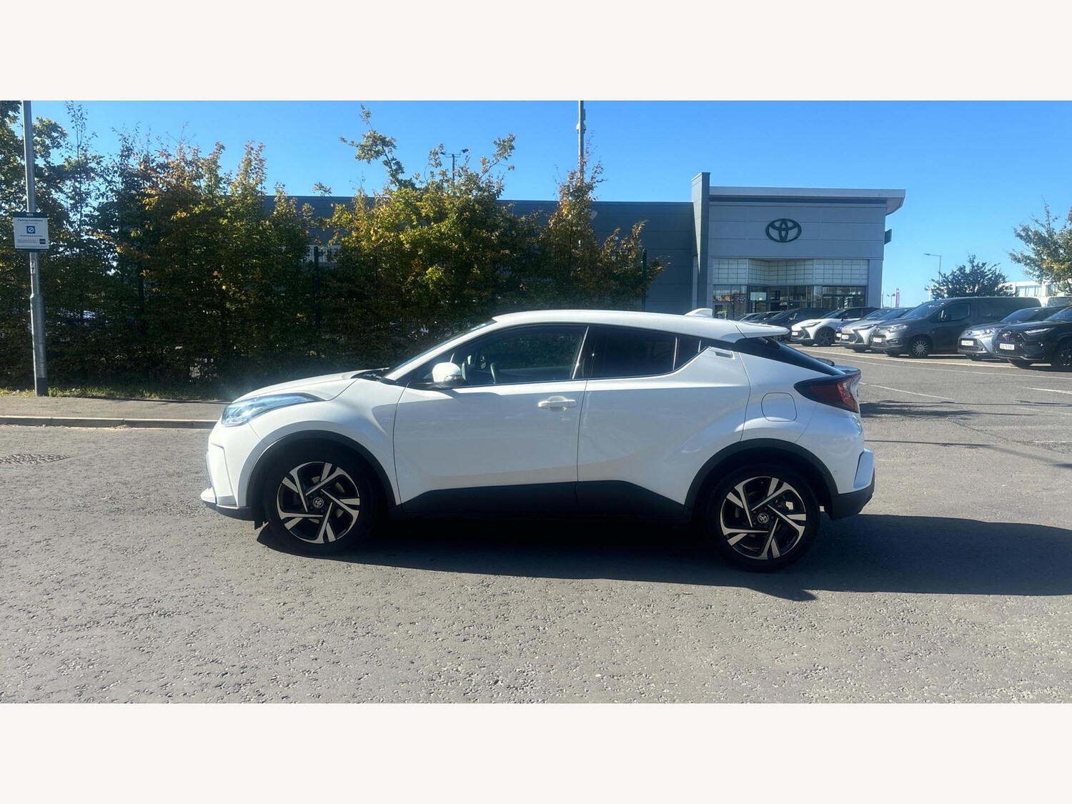 Used Toyota C-HR for sale - 77670483: Photo 19