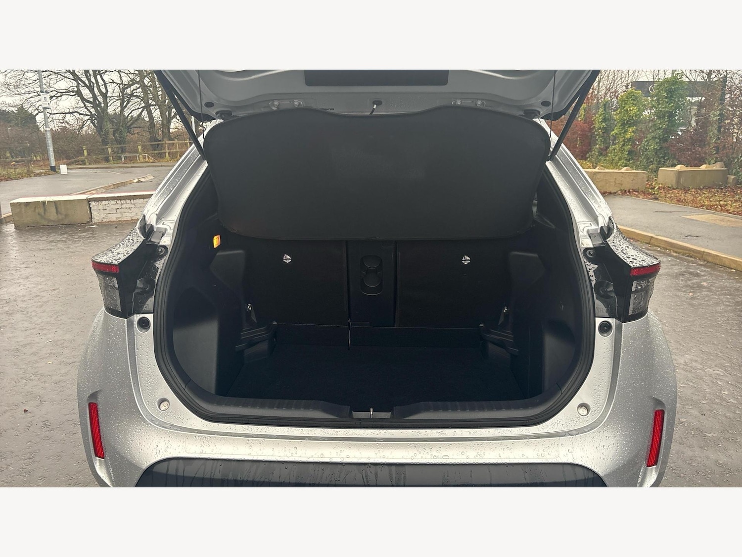 Used Toyota Yaris Cross 2024 for sale - 77351569: Photo 16