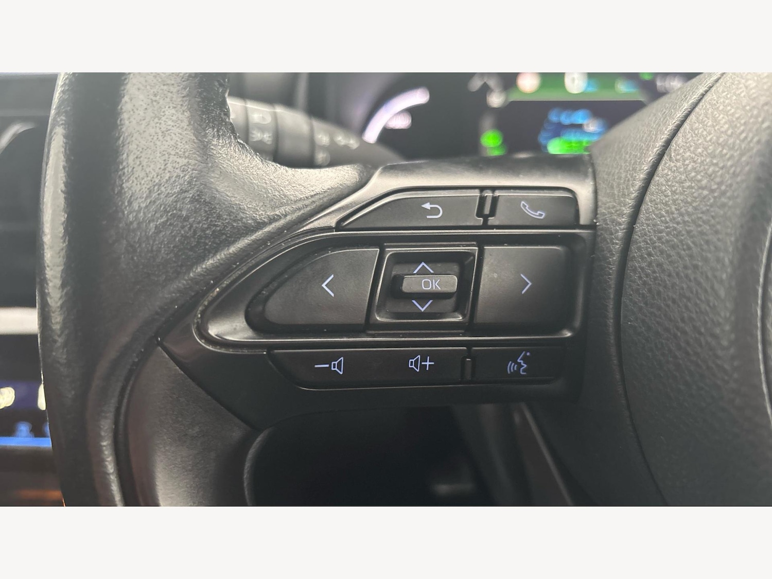 Used Toyota Yaris Cross 2024 for sale - 77351569: Photo 22