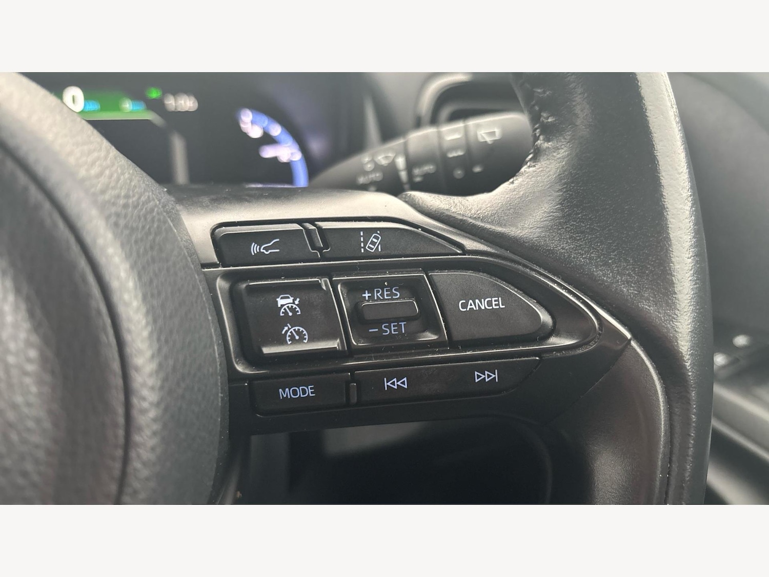 Used Toyota Yaris Cross 2024 for sale - 77351569: Photo 23