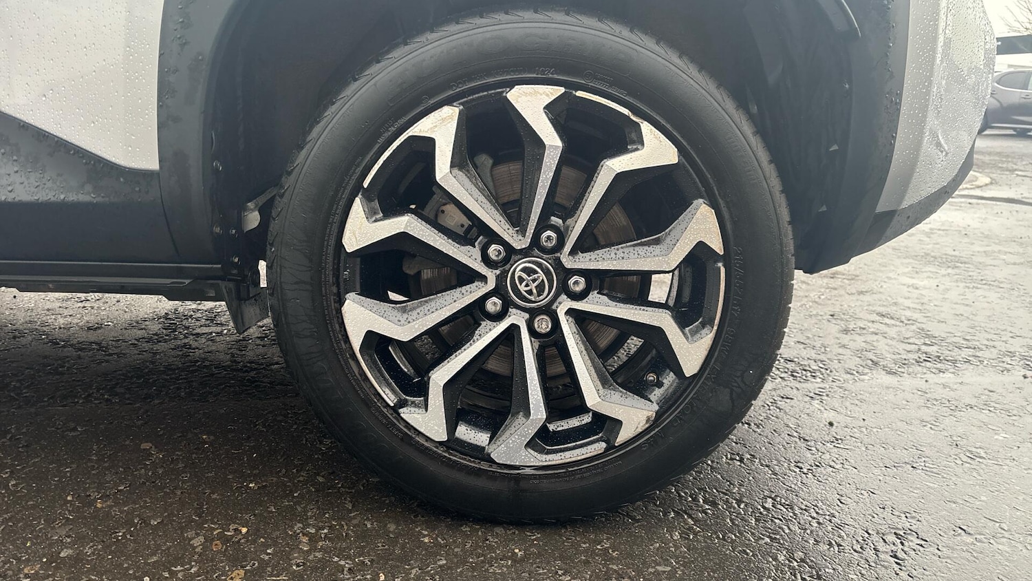 Used Toyota Yaris Cross 2024 for sale - 77351569: Photo 42