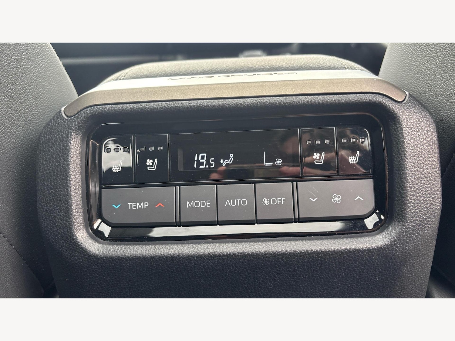 Used Toyota Land Cruiser 2024 for sale - 77254688: Photo 28