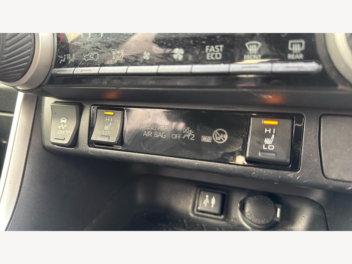 Used Toyota RAV4 2019 for sale - 77625134: Photo 22