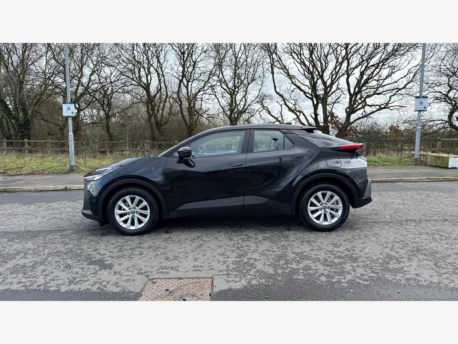 Used Toyota C-HR for sale - 77882292: Photo 19