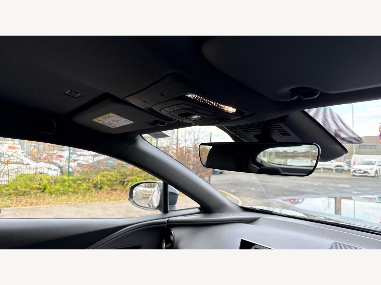 Used Toyota C-HR for sale - 77882292: Photo 24