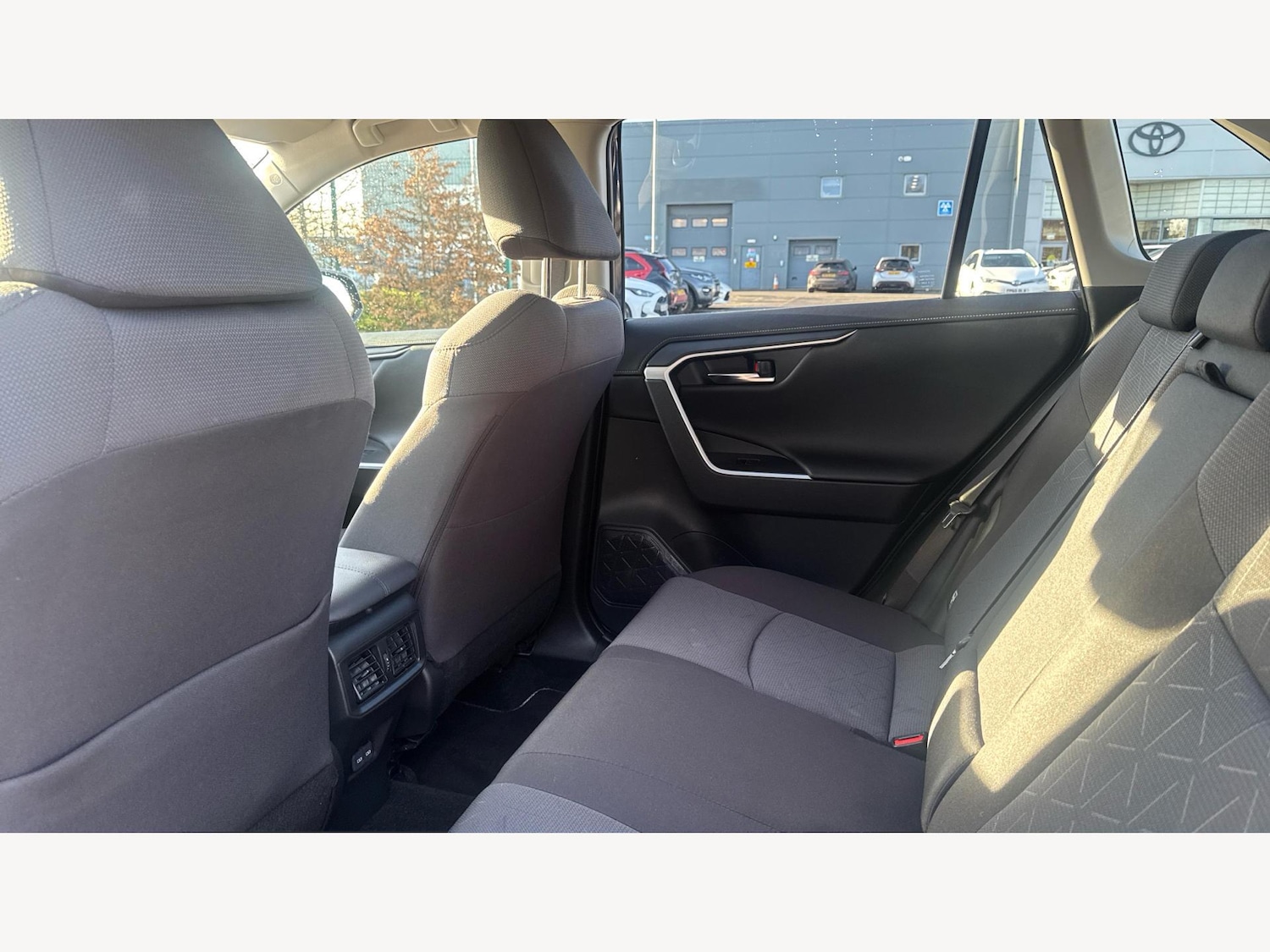 Used Toyota RAV4 2024 for sale - 76942707: Photo 15