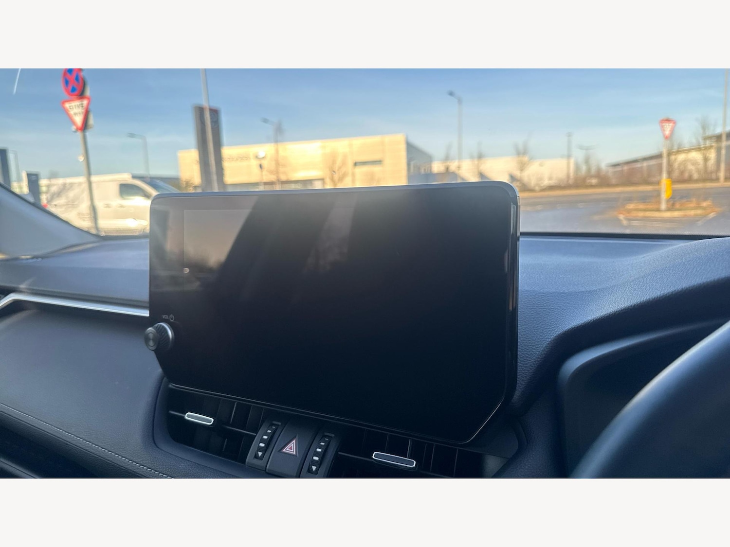 Used Toyota RAV4 2024 for sale - 76942707: Photo 9