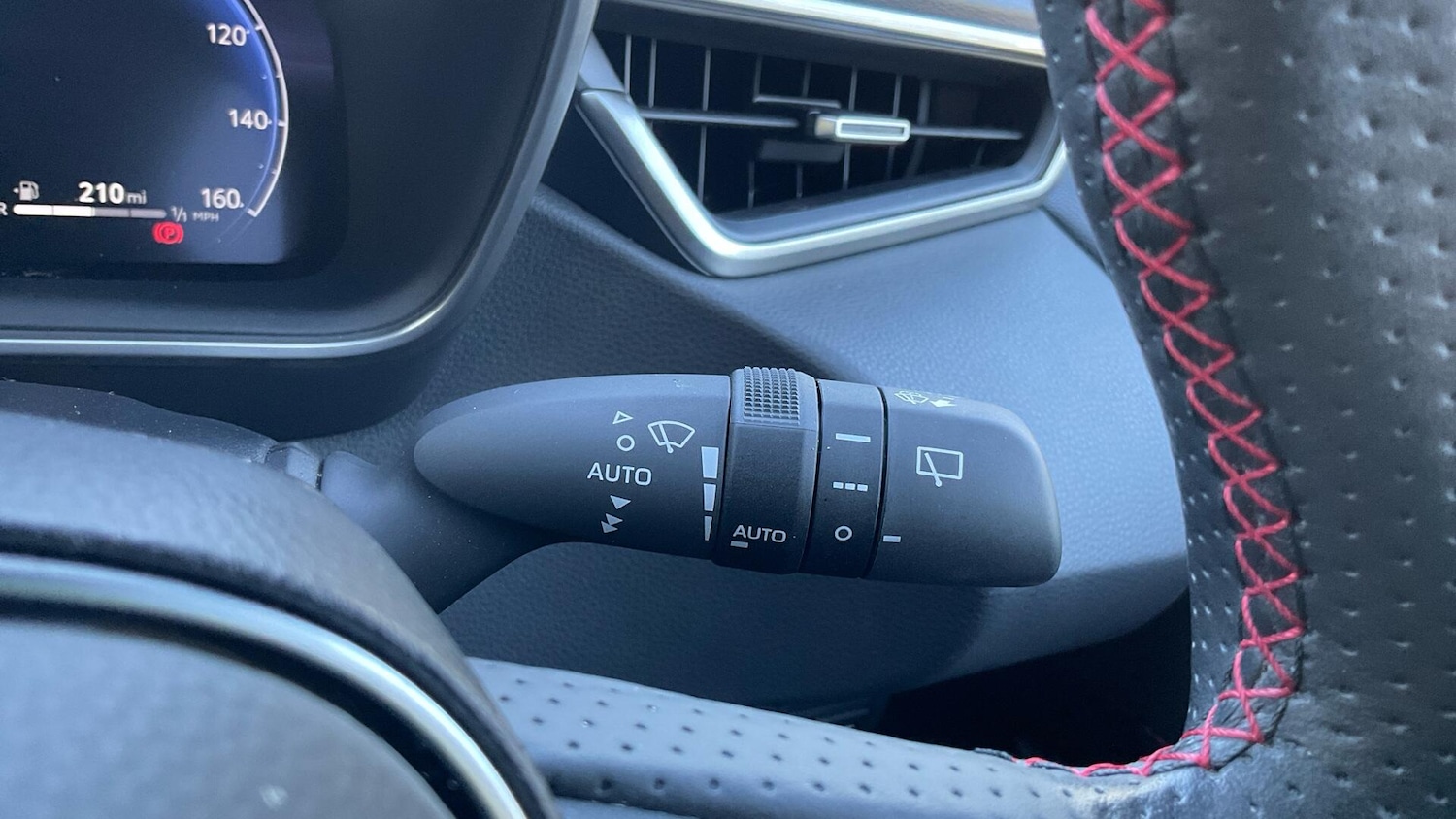 Used Toyota Corolla 2024 for sale - 77994285: Photo 33