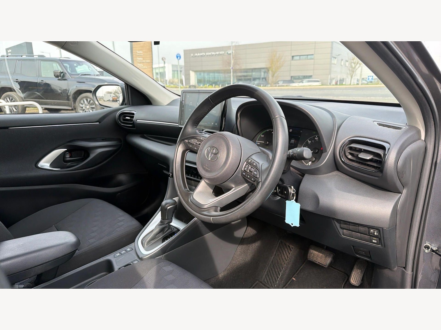 Used Toyota Yaris 2024 for sale - 78072652: Photo 13