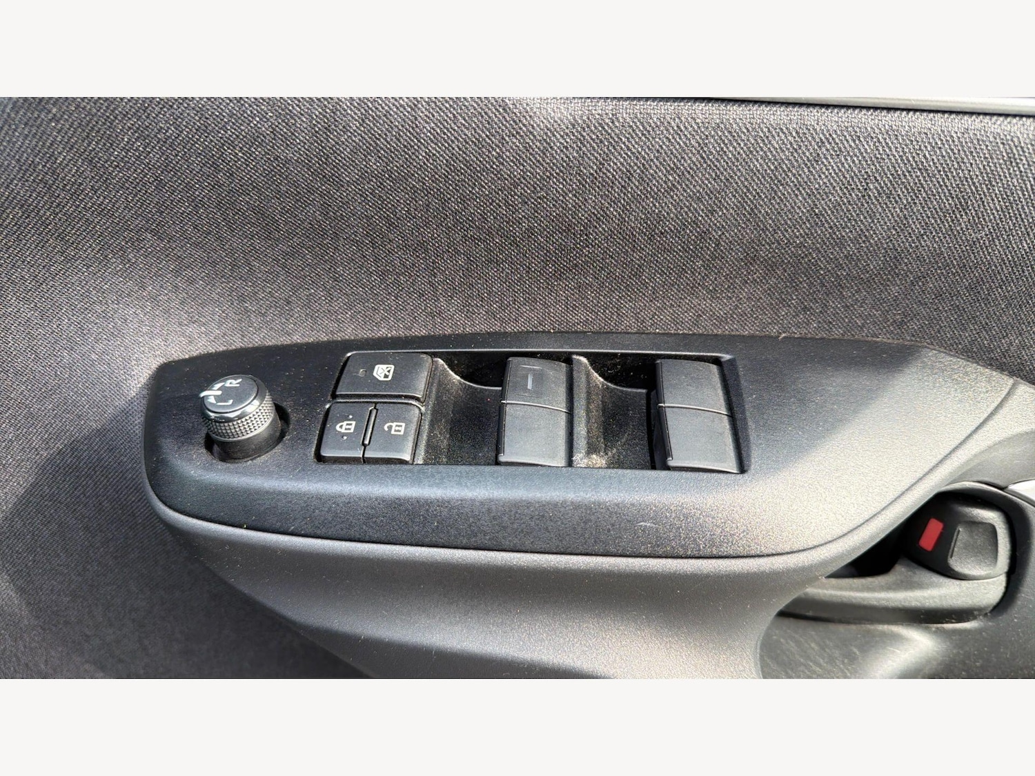 Used Toyota Yaris 2024 for sale - 78072652: Photo 24