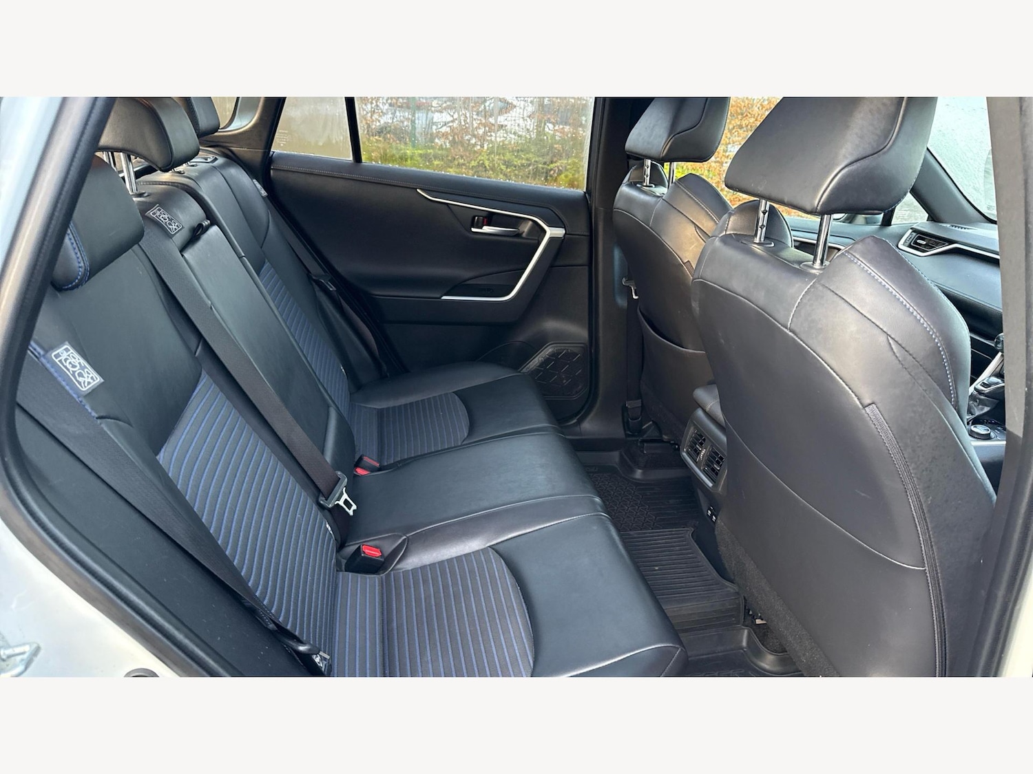 Used Toyota RAV4 2019 for sale - 77109590: Photo 14