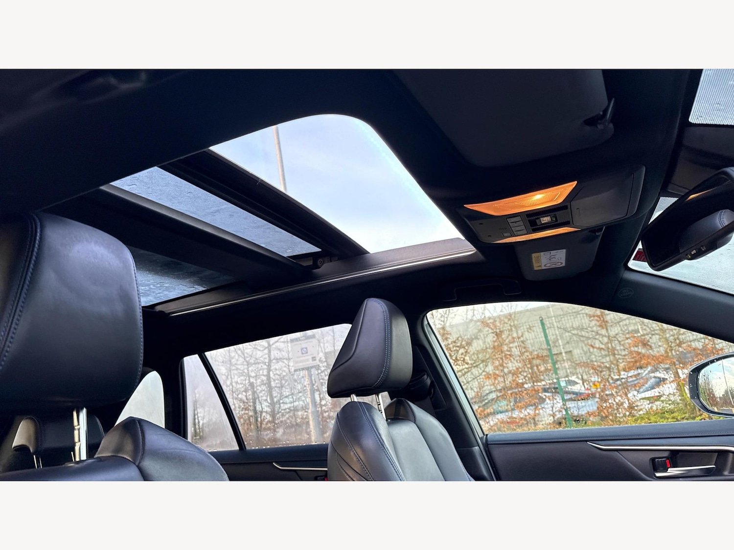 Used Toyota RAV4 2019 for sale - 77109590: Photo 27