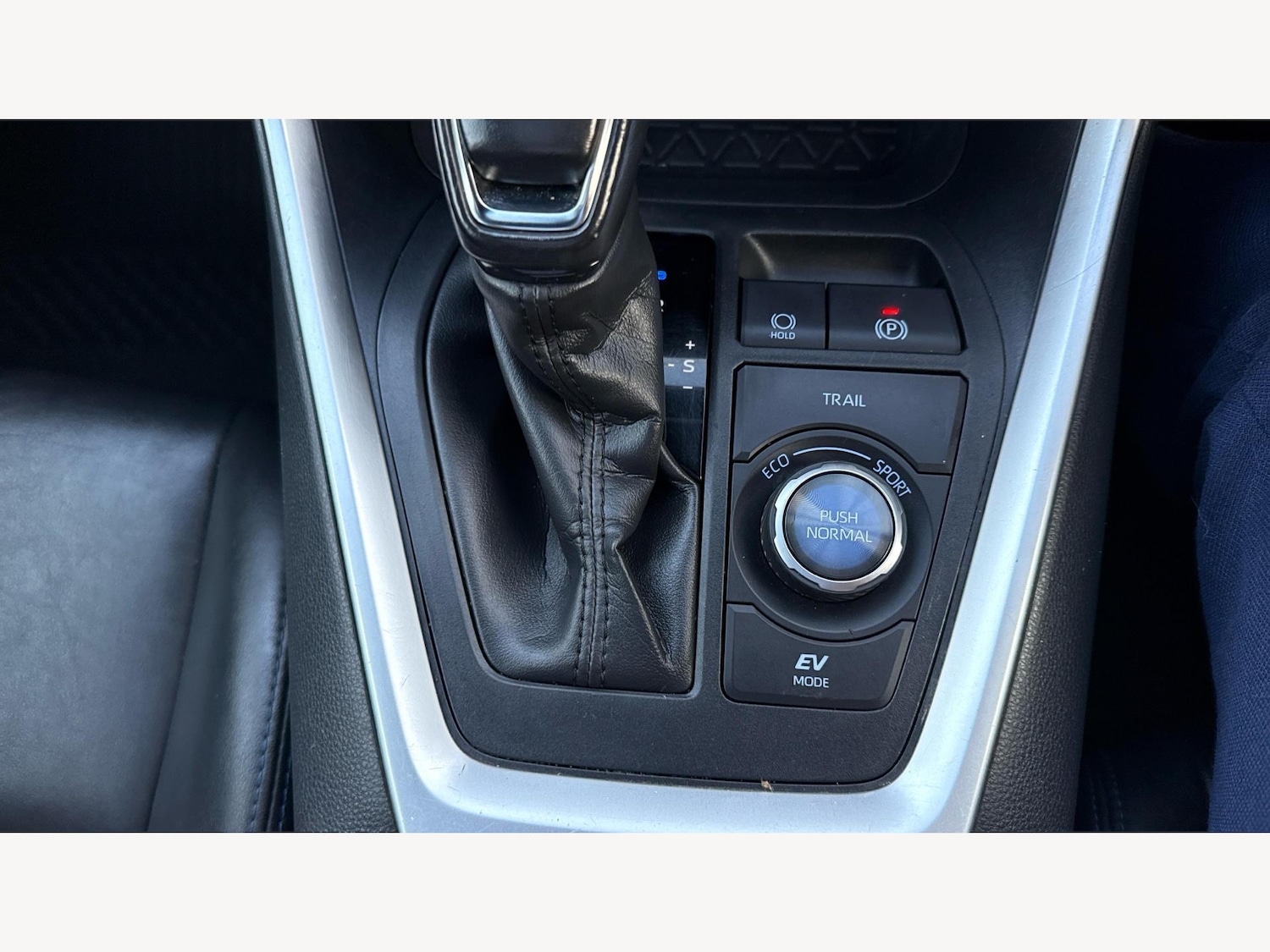 Used Toyota RAV4 2019 for sale - 77109590: Photo 29