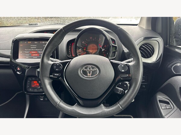 Used Toyota AYGO 2015 for sale - 76247928: Photo 10