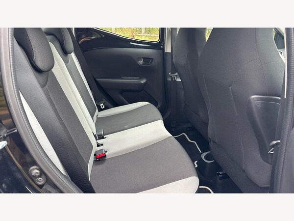 Used Toyota AYGO 2015 for sale - 76247928: Photo 14