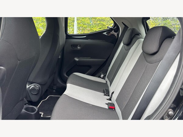 Used Toyota AYGO 2015 for sale - 76247928: Photo 15