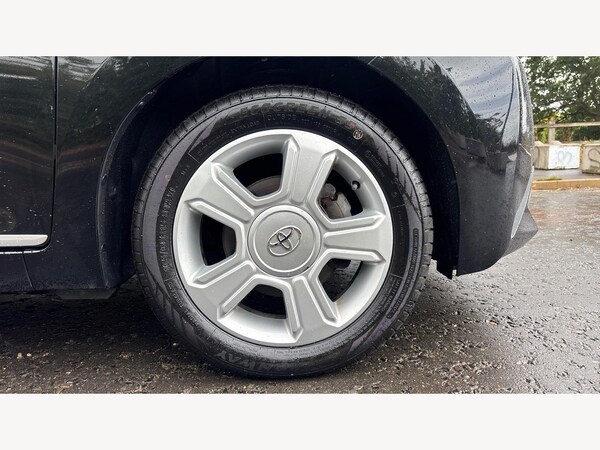 Used Toyota AYGO 2015 for sale - 76247928: Photo 22
