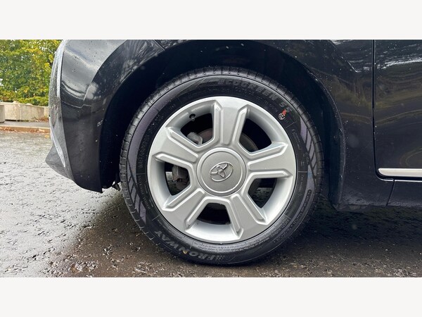 Used Toyota AYGO 2015 for sale - 76247928: Photo 23