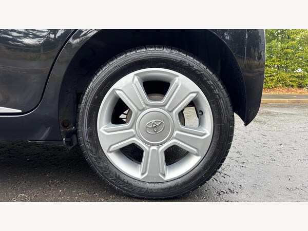 Used Toyota AYGO 2015 for sale - 76247928: Photo 24