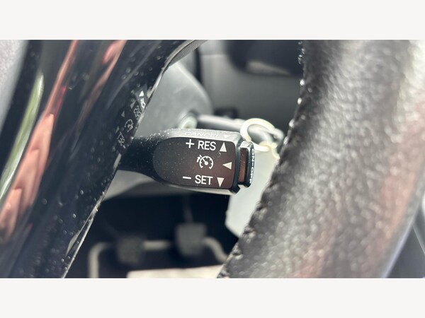 Used Toyota AYGO 2015 for sale - 76247928: Photo 30
