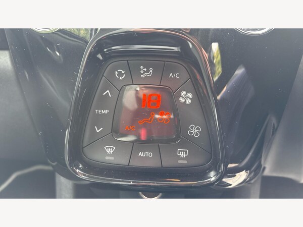 Used Toyota AYGO 2015 for sale - 76247928: Photo 34