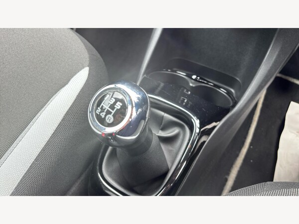 Used Toyota AYGO 2015 for sale - 76247928: Photo 36