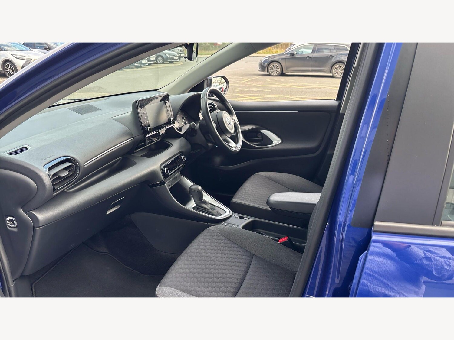 Used Toyota Yaris 2023 for sale - 77982698: Photo 12