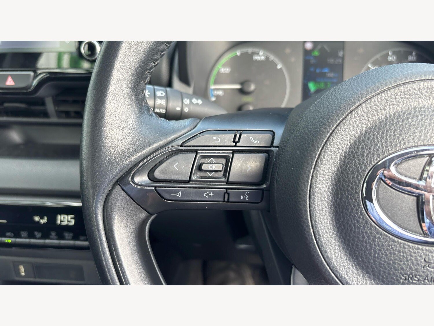 Used Toyota Yaris 2023 for sale - 77982698: Photo 25